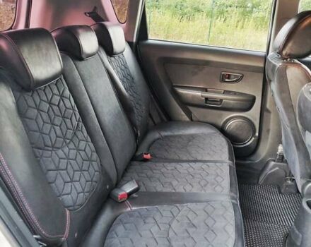 Киа Soul, объемом двигателя 1.59 л и пробегом 175 тыс. км за 8000 $, фото 9 на Automoto.ua