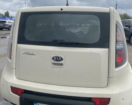 Киа Soul, объемом двигателя 1.59 л и пробегом 236 тыс. км за 5500 $, фото 6 на Automoto.ua