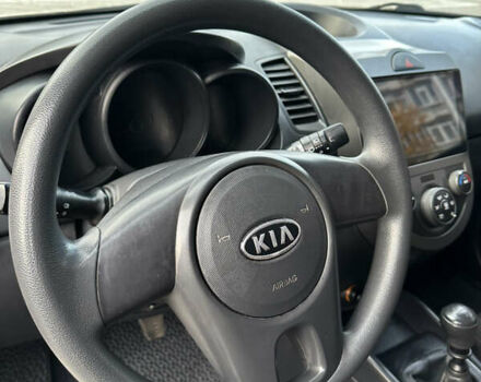 Киа Soul, объемом двигателя 1.6 л и пробегом 190 тыс. км за 6600 $, фото 6 на Automoto.ua
