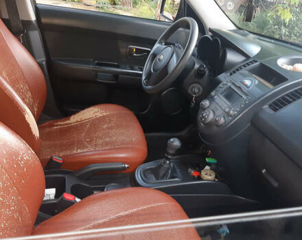 Киа Soul, объемом двигателя 1.6 л и пробегом 161 тыс. км за 7000 $, фото 4 на Automoto.ua