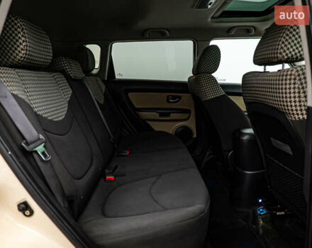 Киа Soul, объемом двигателя 2 л и пробегом 101 тыс. км за 9934 $, фото 16 на Automoto.ua