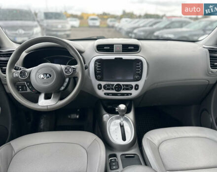 Киа Soul, объемом двигателя 0 л и пробегом 115 тыс. км за 6650 $, фото 7 на Automoto.ua