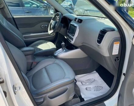 Киа Soul, объемом двигателя 0 л и пробегом 132 тыс. км за 7999 $, фото 9 на Automoto.ua
