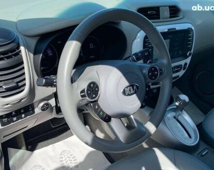Киа Soul, объемом двигателя 0 л и пробегом 132 тыс. км за 7999 $, фото 13 на Automoto.ua
