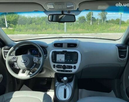 Кіа Soul, об'ємом двигуна 0 л та пробігом 132 тис. км за 8500 $, фото 12 на Automoto.ua