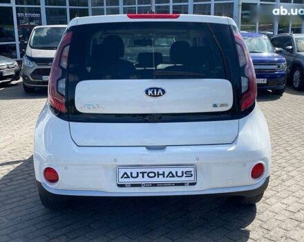 Кіа Soul, об'ємом двигуна 0 л та пробігом 132 тис. км за 8500 $, фото 6 на Automoto.ua