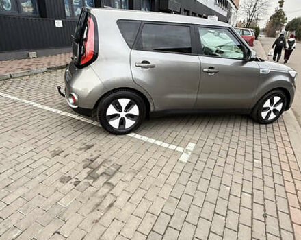 Киа Soul, объемом двигателя 0 л и пробегом 123 тыс. км за 5955 $, фото 6 на Automoto.ua
