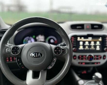 Киа Soul, объемом двигателя 0 л и пробегом 141 тыс. км за 10444 $, фото 15 на Automoto.ua