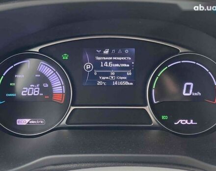 Киа Soul, объемом двигателя 0 л и пробегом 141 тыс. км за 10444 $, фото 4 на Automoto.ua
