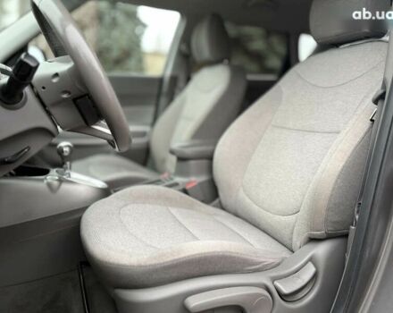 Киа Soul, объемом двигателя 0 л и пробегом 141 тыс. км за 10444 $, фото 7 на Automoto.ua
