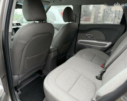 Киа Soul, объемом двигателя 0 л и пробегом 141 тыс. км за 10444 $, фото 9 на Automoto.ua