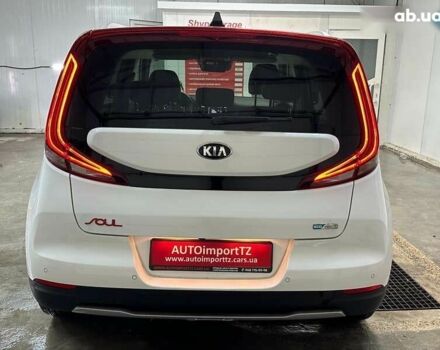 Кіа Soul, об'ємом двигуна 0 л та пробігом 44 тис. км за 20700 $, фото 25 на Automoto.ua