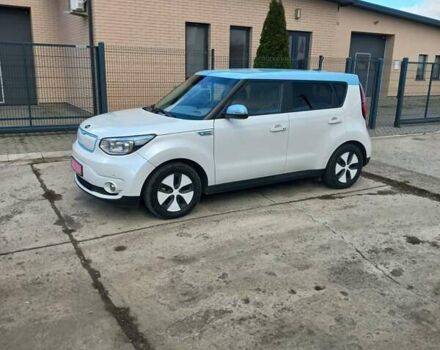 Желтый Киа Soul, объемом двигателя 0 л и пробегом 91 тыс. км за 7559 $, фото 3 на Automoto.ua