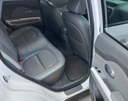 Желтый Киа Soul, объемом двигателя 0 л и пробегом 91 тыс. км за 7559 $, фото 30 на Automoto.ua