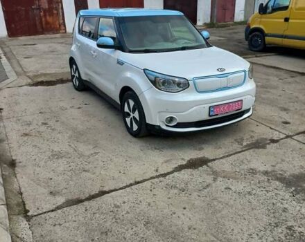 Желтый Киа Soul, объемом двигателя 0 л и пробегом 91 тыс. км за 7559 $, фото 2 на Automoto.ua