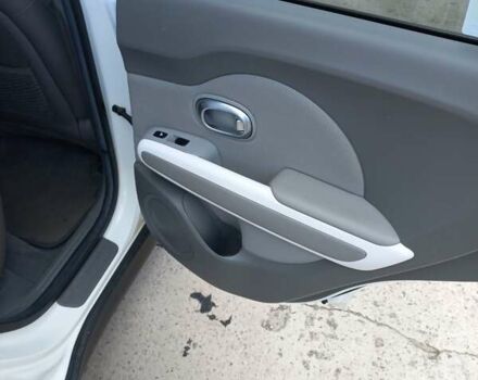 Желтый Киа Soul, объемом двигателя 0 л и пробегом 91 тыс. км за 7559 $, фото 28 на Automoto.ua