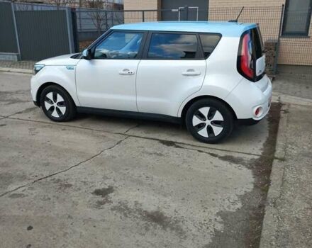 Желтый Киа Soul, объемом двигателя 0 л и пробегом 91 тыс. км за 7559 $, фото 5 на Automoto.ua