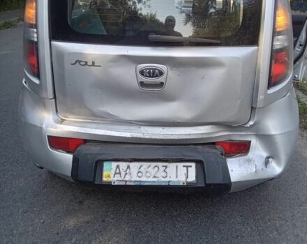 Серый Киа Soul, объемом двигателя 1.6 л и пробегом 350 тыс. км за 4259 $, фото 6 на Automoto.ua