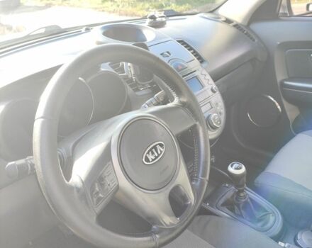 Сірий Кіа Soul, об'ємом двигуна 1.6 л та пробігом 209 тис. км за 7800 $, фото 12 на Automoto.ua