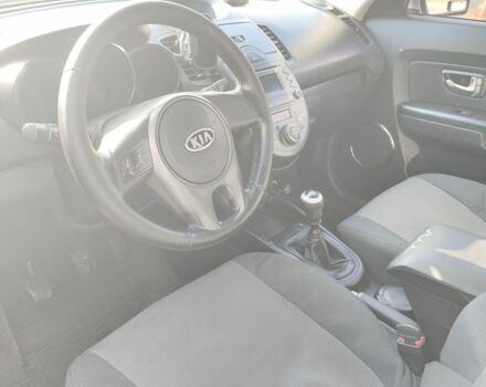 Сірий Кіа Soul, об'ємом двигуна 1.6 л та пробігом 209 тис. км за 7800 $, фото 11 на Automoto.ua