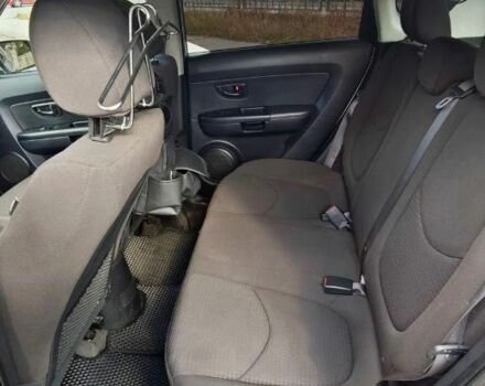 Сірий Кіа Soul, об'ємом двигуна 1.6 л та пробігом 184 тис. км за 8500 $, фото 12 на Automoto.ua