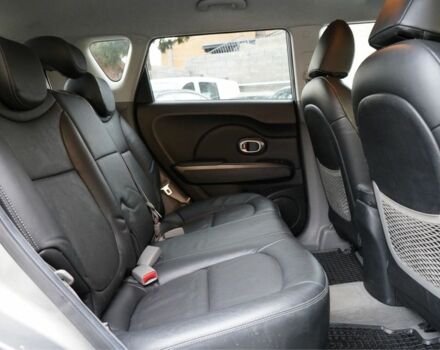 Серый Киа Soul, объемом двигателя 0 л и пробегом 85 тыс. км за 7200 $, фото 5 на Automoto.ua