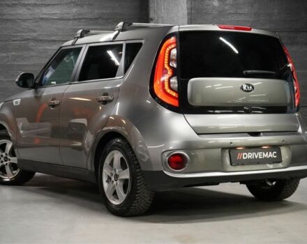 Серый Киа Soul, объемом двигателя 0 л и пробегом 85 тыс. км за 7200 $, фото 3 на Automoto.ua