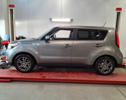 Серый Киа Soul, объемом двигателя 0 л и пробегом 89 тыс. км за 7500 $, фото 2 на Automoto.ua