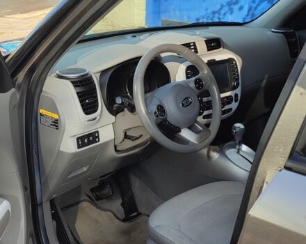 Серый Киа Soul, объемом двигателя 0 л и пробегом 78 тыс. км за 7100 $, фото 12 на Automoto.ua