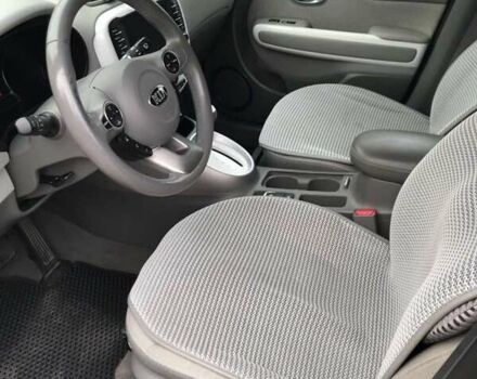 Серый Киа Soul, объемом двигателя 0 л и пробегом 71 тыс. км за 12500 $, фото 5 на Automoto.ua