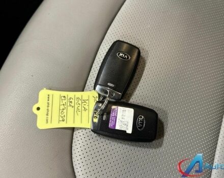 Серый Киа Soul, объемом двигателя 0 л и пробегом 64 тыс. км за 7500 $, фото 10 на Automoto.ua