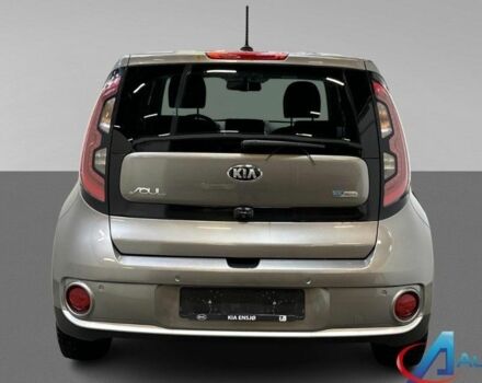 Серый Киа Soul, объемом двигателя 0 л и пробегом 64 тыс. км за 7500 $, фото 4 на Automoto.ua