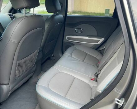 Серый Киа Soul, объемом двигателя 0 л и пробегом 117 тыс. км за 6500 $, фото 2 на Automoto.ua