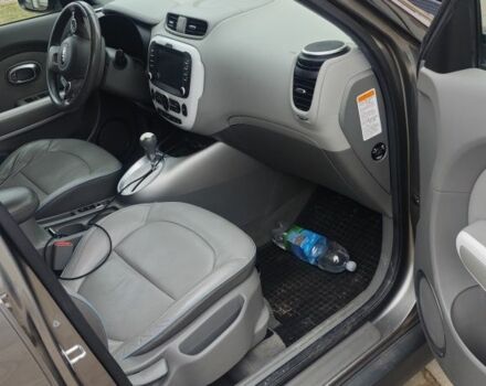 Серый Киа Soul, объемом двигателя 0 л и пробегом 149 тыс. км за 6600 $, фото 9 на Automoto.ua