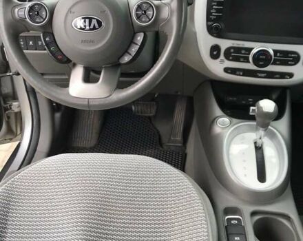 Серый Киа Soul, объемом двигателя 0 л и пробегом 71 тыс. км за 12500 $, фото 6 на Automoto.ua