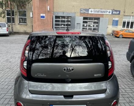 Сірий Кіа Soul, об'ємом двигуна 0 л та пробігом 134 тис. км за 11500 $, фото 4 на Automoto.ua