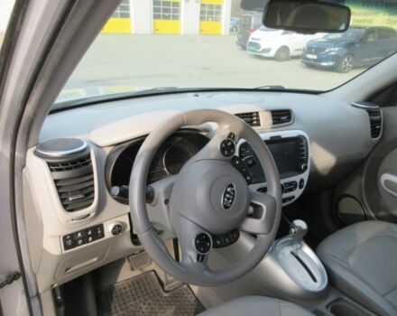 Серый Киа Soul, объемом двигателя 0 л и пробегом 117 тыс. км за 7999 $, фото 7 на Automoto.ua