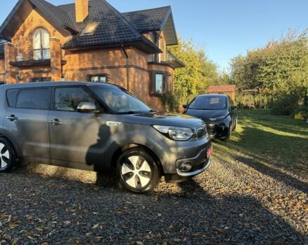 Киа Soul 2016 в Луцке на Automoto.ua Серый Киа Soul, объемом двигателя 0 л и пробегом 99 тыс. км за 6100 $, фото 2 на Automoto.ua