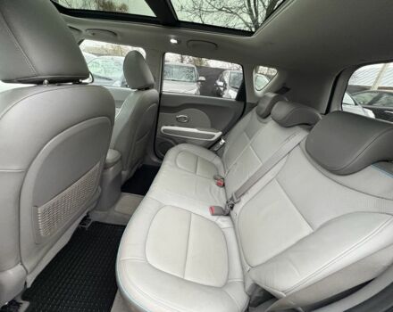 Сірий Кіа Soul, об'ємом двигуна 0 л та пробігом 113 тис. км за 6100 $, фото 19 на Automoto.ua