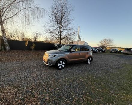 Серый Киа Soul, объемом двигателя 0 л и пробегом 99 тыс. км за 6000 $, фото 18 на Automoto.ua