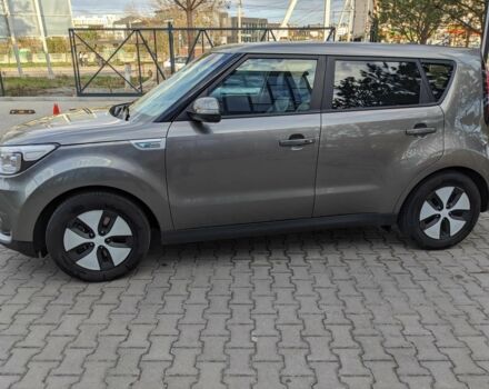 Сірий Кіа Soul, об'ємом двигуна 0 л та пробігом 130 тис. км за 11300 $, фото 5 на Automoto.ua