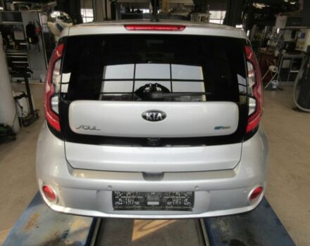 Серый Киа Soul, объемом двигателя 0 л и пробегом 117 тыс. км за 7999 $, фото 2 на Automoto.ua