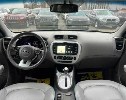 Серый Киа Soul, объемом двигателя 0 л и пробегом 111 тыс. км за 7200 $, фото 10 на Automoto.ua