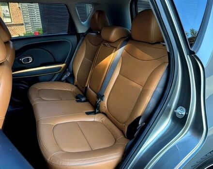 Серый Киа Soul, объемом двигателя 2 л и пробегом 73 тыс. км за 4400 $, фото 14 на Automoto.ua