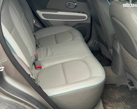 Сірий Кіа Soul, об'ємом двигуна 0 л та пробігом 108 тис. км за 10340 $, фото 19 на Automoto.ua