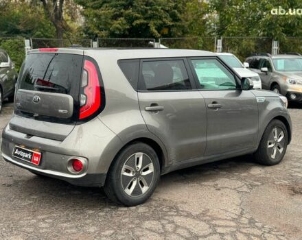 Сірий Кіа Soul, об'ємом двигуна 0 л та пробігом 108 тис. км за 10340 $, фото 4 на Automoto.ua