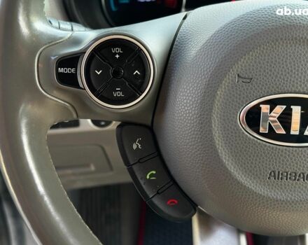 Сірий Кіа Soul, об'ємом двигуна 0 л та пробігом 152 тис. км за 10590 $, фото 14 на Automoto.ua