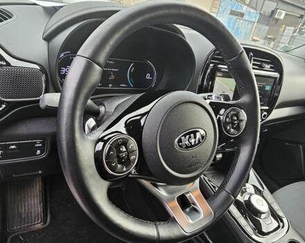 Серый Киа Soul, объемом двигателя 0 л и пробегом 12 тыс. км за 15800 $, фото 16 на Automoto.ua