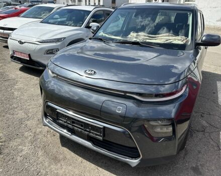 Серый Киа Soul, объемом двигателя 0 л и пробегом 30 тыс. км за 19718 $, фото 2 на Automoto.ua