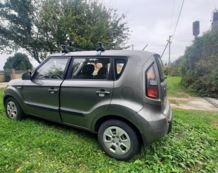 Серый Киа Soul, объемом двигателя 0 л и пробегом 240 тыс. км за 6500 $, фото 2 на Automoto.ua